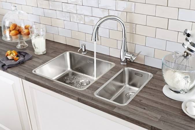 Смеситель для кухни однорычажный GROHE Parkfield с выдвижной лейкой, C-образный излив, суперсталь (30215DC1) Смеситель для кухни однорычажный GROHE Parkfield с выдвижной лейкой, C-образный излив, суперсталь (30215DC1)
