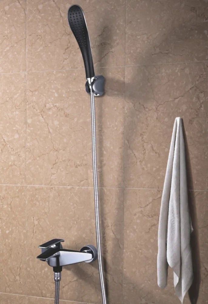 Смеситель для ванны Rose R1302H, черный