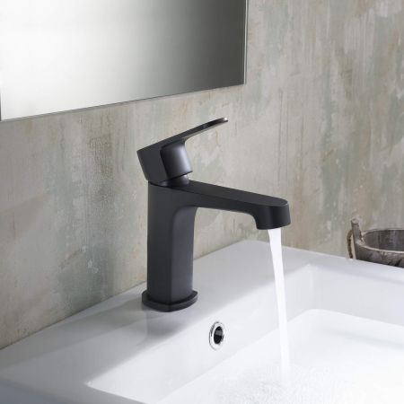 AQ1210MB ОБЕРОН смеситель для раковины 98, без донного клапана, матовый черный + AQ1240MB ОБЕРОН смеситель для ванны, матовый черный + AQ2014MB ОБЕРОН душевой гарнитур 3jet 60 см, матовый черный, артикул AQ1230MB