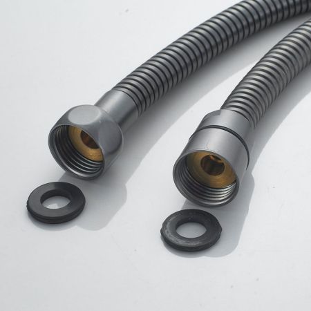 Смеситель для ванны Shevanik S4102T, оружейная сталь, артикул S4102T