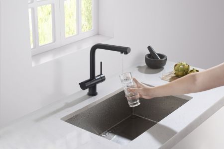 Смеситель для кухни с подключением фильтра Timo Saona 2396/03F черный, артикул 2396/03F