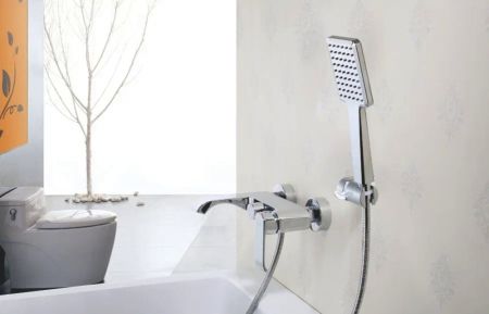 Смеситель для ванны Rose R1702, хром