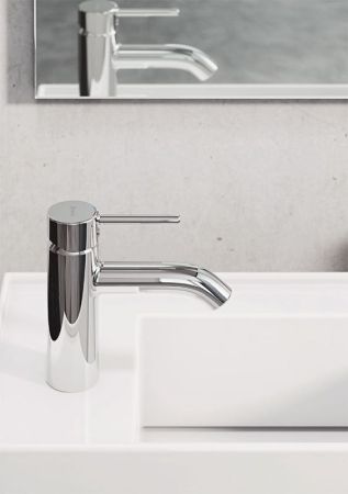 Смеситель для раковины, Kludi, BOZZ, тип открывания воды-однорычажный, тип регулирования воды-керамический картридж, монтаж-на раковину/столешницу, отверстия для монтажа-1, высота, мм-185, вынос излива, мм-135, тип излива-неподвижный, донный клапан-отсутс, артикул 382820576