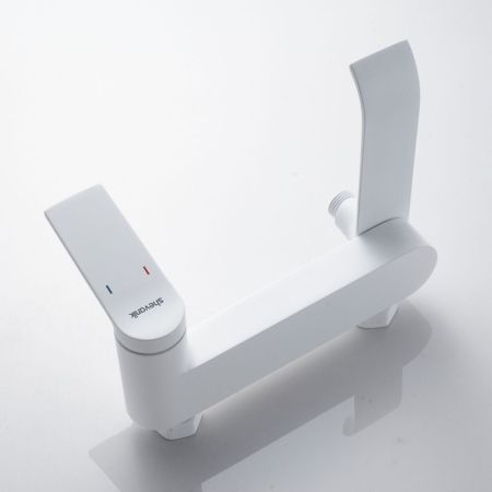 Смеситель для ванны Shevanik S4102C, белый