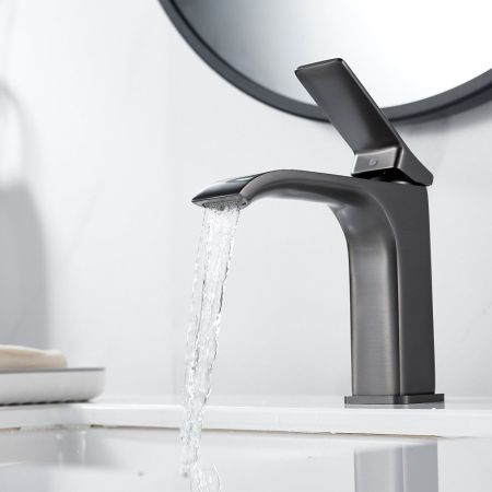 Смеситель для раковины Shevanik S4001T, оружейная сталь, артикул S4001T