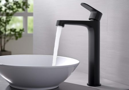 Смеситель для раковины 240, без донного клапана AQUATEK, матовый черный AQ1204MB ОБЕРОН, артикул AQ1204MB