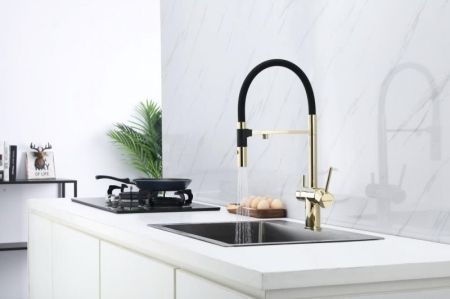 Смеситель для кухни Paulmark Magneto Ma213118-B Беретта Черный