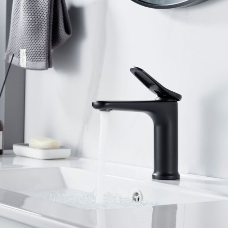 Смеситель для раковины Shevanik S4701H, черный