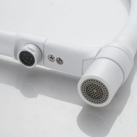 Смеситель для кухни с гибким изливом и подключением фильтра Shevanik S378C, белый