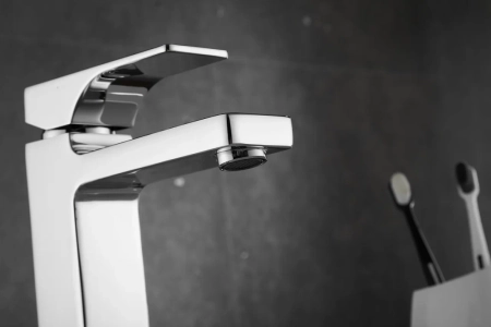 Смеситель для раковины Rose R10 R1001-1, хром