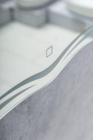 Зеркало BelBagno SPC-OND 60 с сенсорным выключателем с подсветкой Зеркало BelBagno SPC-OND 60 с сенсорным выключателем с подсветкой