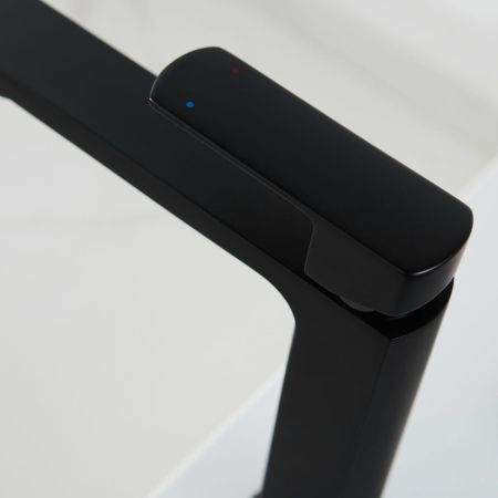 Смеситель для раковины Next VBF-1N1MB однорычажный, черный, артикул VBF-1N1MB