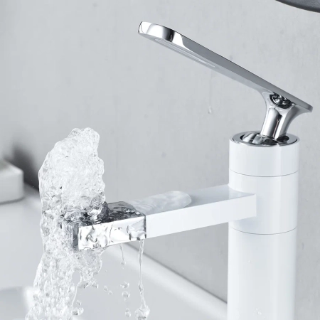 Смеситель для раковины с поворотным носиком Shevanik S6601F, белый/хром