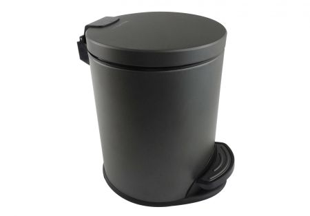 Корзина для мусора с педалью 5л AQUATEK, матовый черный AQ4016MB ВЕГА, артикул AQ4016MB