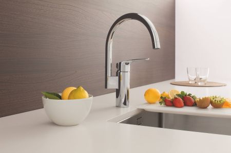 Смеситель для кухни  GROHE EUROSMART 33202003 (хром, L-18,3 H-21), шт, артикул 33202003