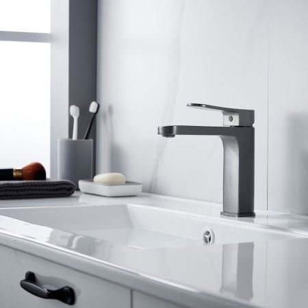 Смеситель для раковины Shevanik S4501T, оружейная сталь