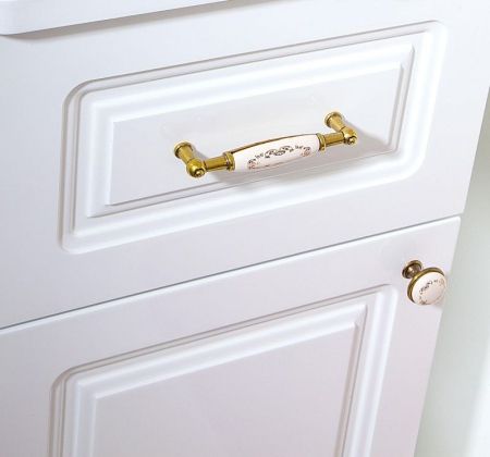 Тумба Бриклаер Анна 32 с бельевой корзиной L Белый глянец