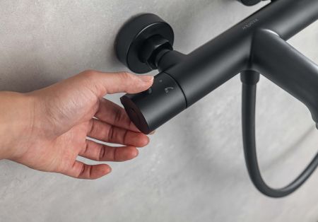 Термостатический смеситель для ванны AQUATEK, матовый черный AQ1043MB, артикул AQ1043MB