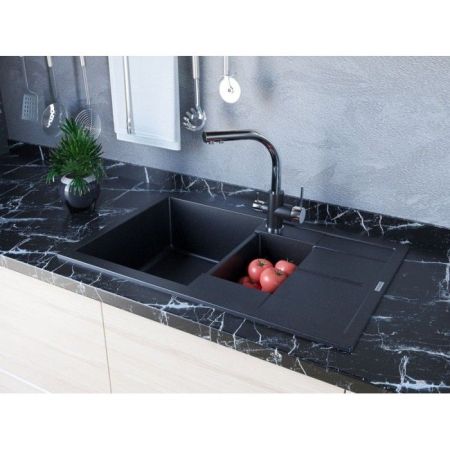 Смеситель для кухни Paulmark Essen Es213011-BLMCR Черный металлик Хром