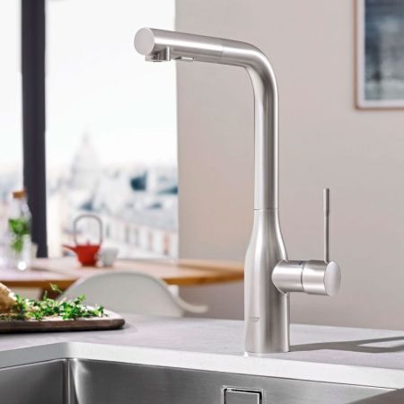 Смеситель для кухни GROHE Essence+ с высоким изливом и выдвижной лейкой, суперсталь (30270DC0)
