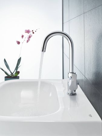 Раковина GROHE Euro Ceramic 60 см, альпин-белый (39335000), артикул 39335000