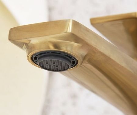 Смеситель для раковины WasserKRAFT Aisch 5503H Золото матовое