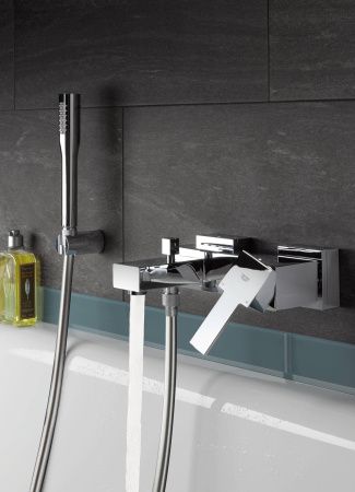Смеситель для ванны GROHE Sail Cube, хром (23438000) Смеситель для ванны GROHE Sail Cube, хром (23438000)
