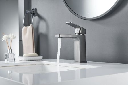 Смеситель для раковины Shevanik S9701T, оружейная сталь