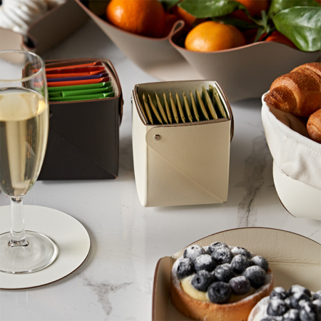 ADJ Коробочка MIU для чайных пакетов, 7x7xH8 см., цвет: панна котта/белый, артикул 0055.16/10