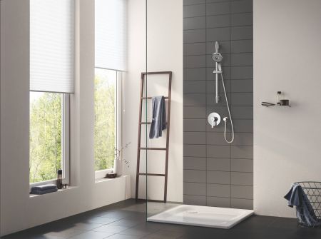 Смеситель однорычажный для душа GROHE Lineare New, внешняя монтажная часть, круглая розетка, хром (24063001)
