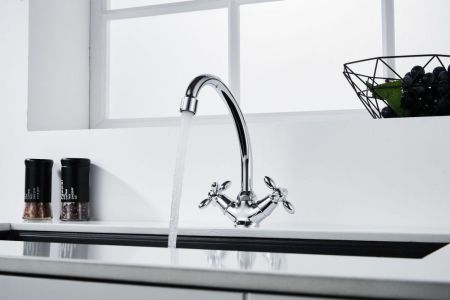 Смеситель для раковины DECOROOM DR53 (DR53012), артикул DR53012