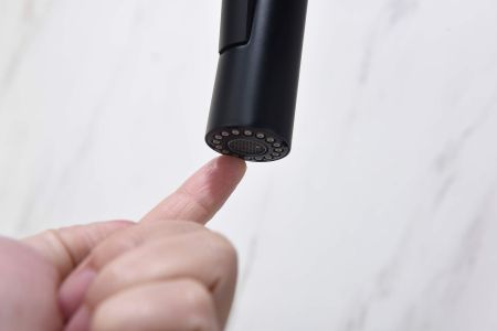 Смеситель для кухни с вытяжным изливом 2 jet AQUATEK, матовый черный AQ1384MB ЕВРОПА, артикул AQ1384MB