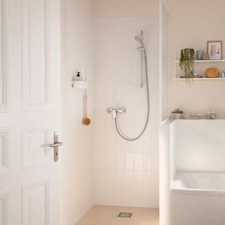 Смеситель для ванны и душа, Hansgrohe, Rebris S, тип открывания воды-однорычажный, тип регулирования воды-керамический картридж, монтаж-настенный, отверстия для монтажа-2, вынос излива, мм-173, регулируемое ограничение температуры, дивертер с переключател, артикул 72440000