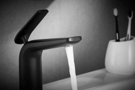 Смеситель для раковины Rose R39H R3901H, черный