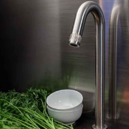 Bongio Time 2020 Смеситель для раковины с высоким поворотным изливом из нержавеющей стали, артикул 70532AS00