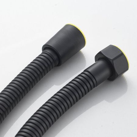 Шланг Shevanik SE14-10 (100 см), черный