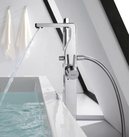 Смеситель для ванны напольный Bravat Arc F66061C-B3-ENG, хром