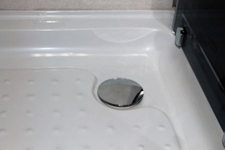 Уголок ZQ121G-L душевой PARLY с поддоном