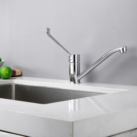 Смеситель для кухни с хирургической ручкой BELZ B70019, хром