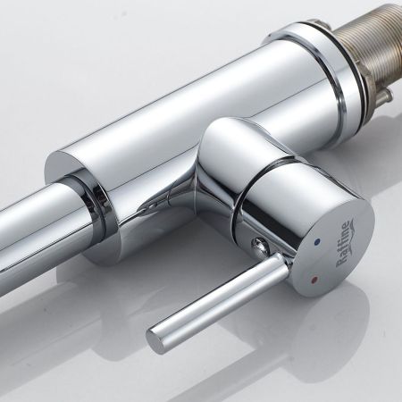 Смеситель для кухни с мультифункциональным изливом Raffine F203, хром