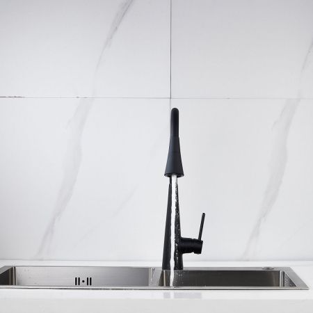 Смеситель для кухни с гибким изливом и режимом "душ" Rose R213H, черный