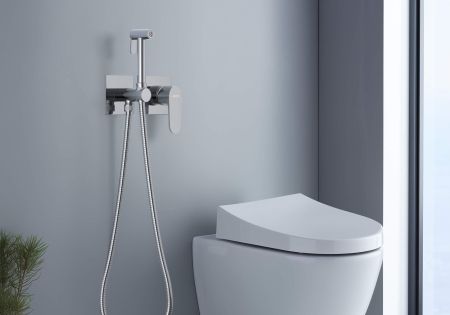 Комплект для гигиенического душа встроенный 2 отв. (смеситель + гигиеническая лейка + шланг) AQUATEK AQ1220CR ОБЕРОН, артикул AQ1220CR