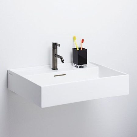 Стакан, Laufen, Kartell by, одинарный, ширина, мм-70, глубина, мм-70, высота, мм-120, тип установки-настольный (свободностоящий), материал стакана-пластик, цвет-плотный черный, артикул 3.8233.0.091.000.1