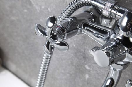 Смеситель для ванны Lemark Flora LM0151C универсальный Хром, артикул LM0151C