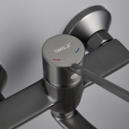 Смеситель для кухни с хирургической ручкой BELZ B79019-3, оружейная сталь