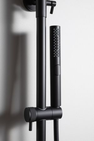 Душевая стойка Allen Brau Priority 5.31A10-31 черный матовый, артикул 5.31A10-31