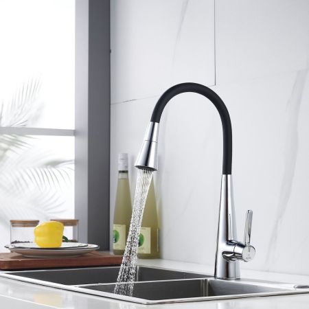 Смеситель для кухни с гибким изливом и режимом "душ" Rose R213, хром