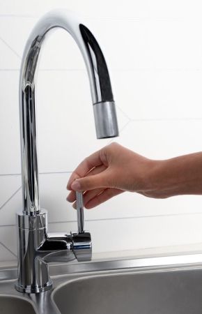 E23309-CP смеситель для кухни EDGAR выдвижный излив (хром), артикул E23309-CP