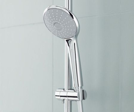 Душевой гарнитур GROHE Euphoria (ручной душ, штанга 600 мм, шланг 1750 мм), хром (27230001) Душевой гарнитур GROHE Euphoria (ручной душ, штанга 600 мм, шланг 1750 мм), хром (27230001)
