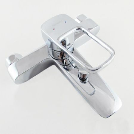 HG Logis Смеситель для ванны, настенный, излив 194мм, переключатель вакумный, цвет: хром, артикул 71244000